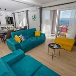 Penthouse With Panoramic View Ally Apartmán