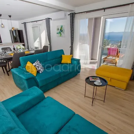 Penthouse With Panoramic View Ally Apartament